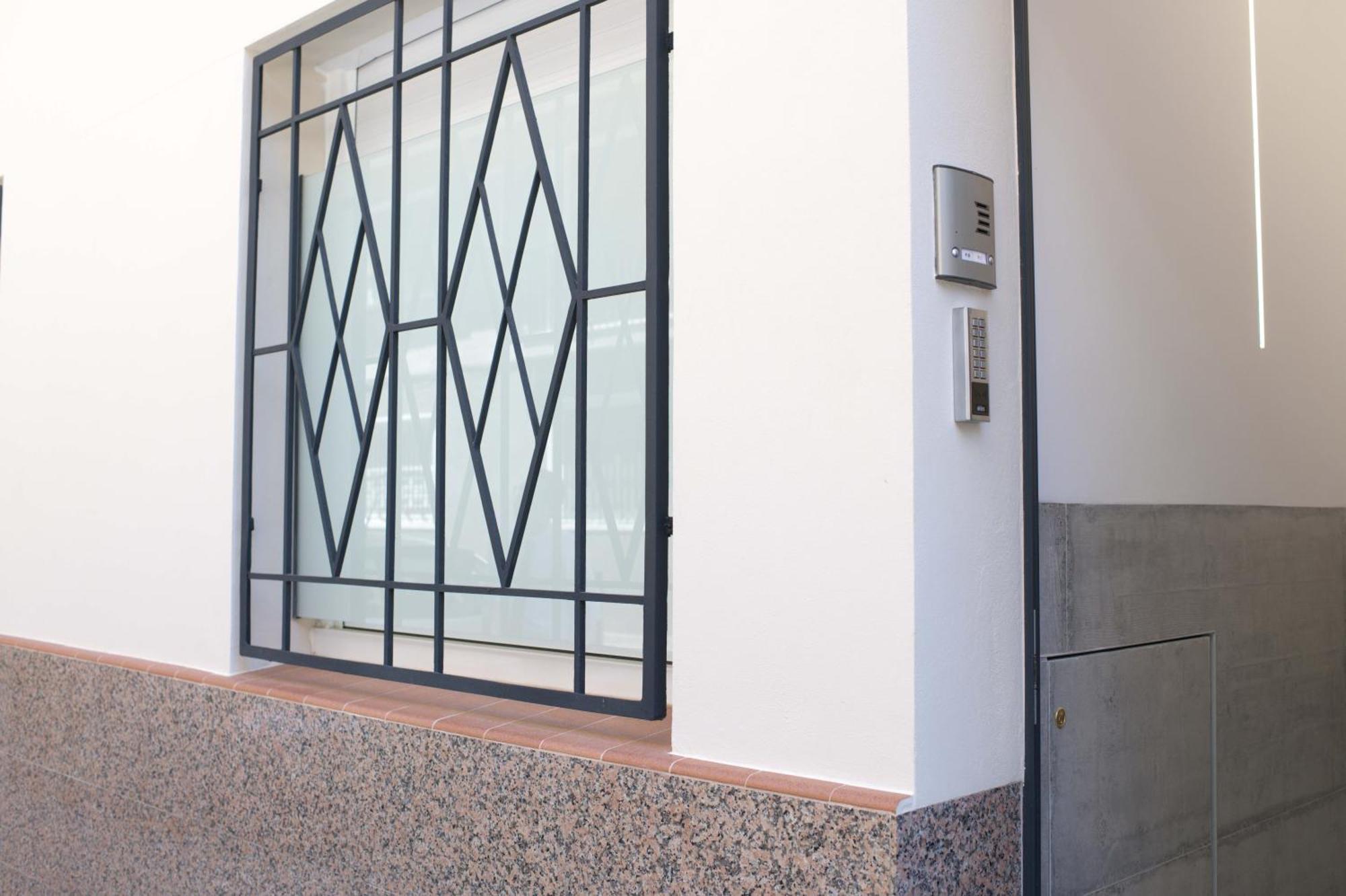 Boutique Plaza Catalonia Suites Cornella Корнелья де Лиобрегат Экстерьер фото