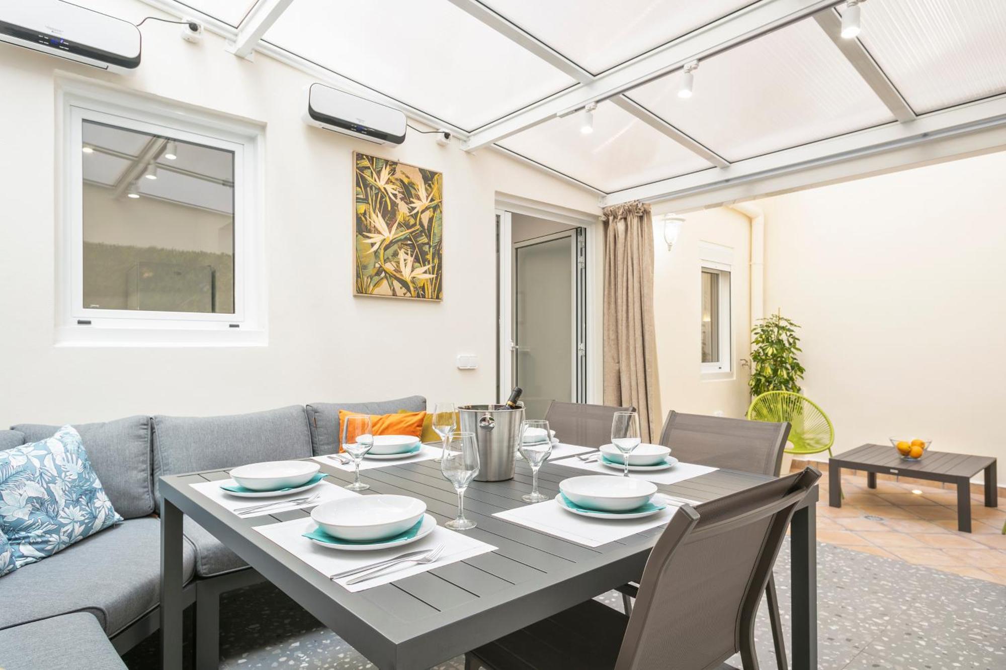 Boutique Plaza Catalonia Suites Cornella Корнелья де Лиобрегат Экстерьер фото