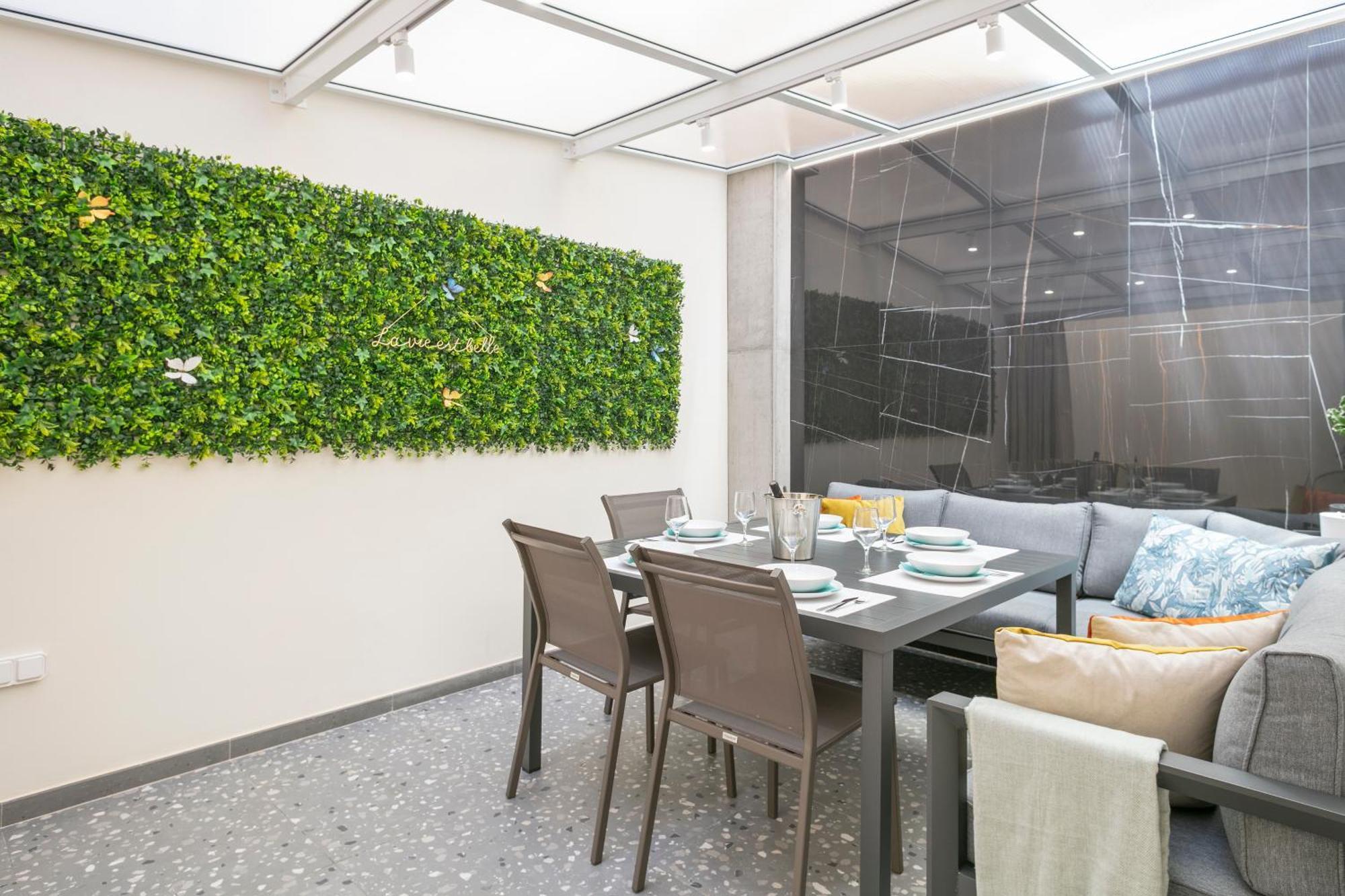 Boutique Plaza Catalonia Suites Cornella Корнелья де Лиобрегат Экстерьер фото