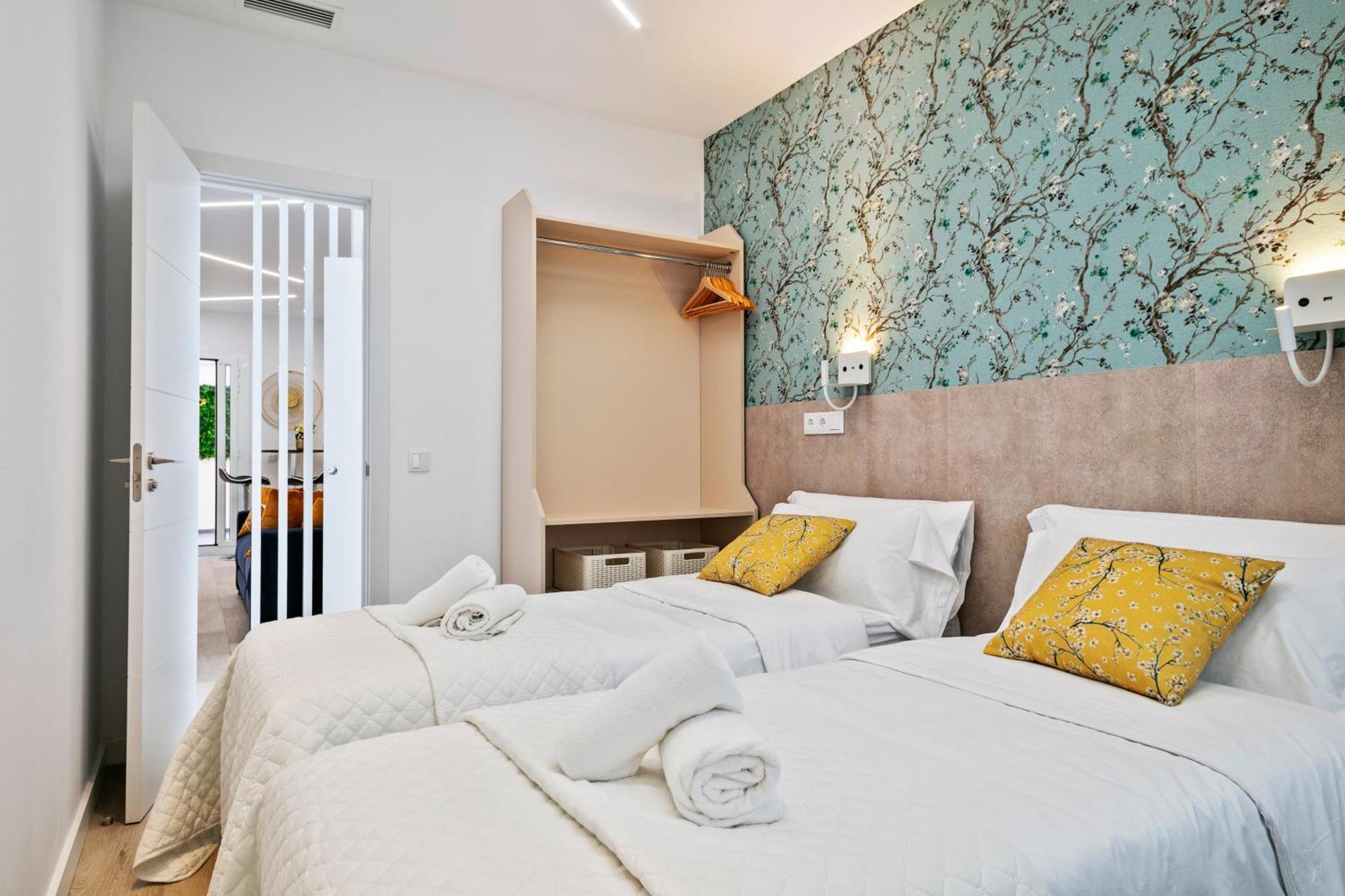 Boutique Plaza Catalonia Suites Cornella Корнелья де Лиобрегат Экстерьер фото