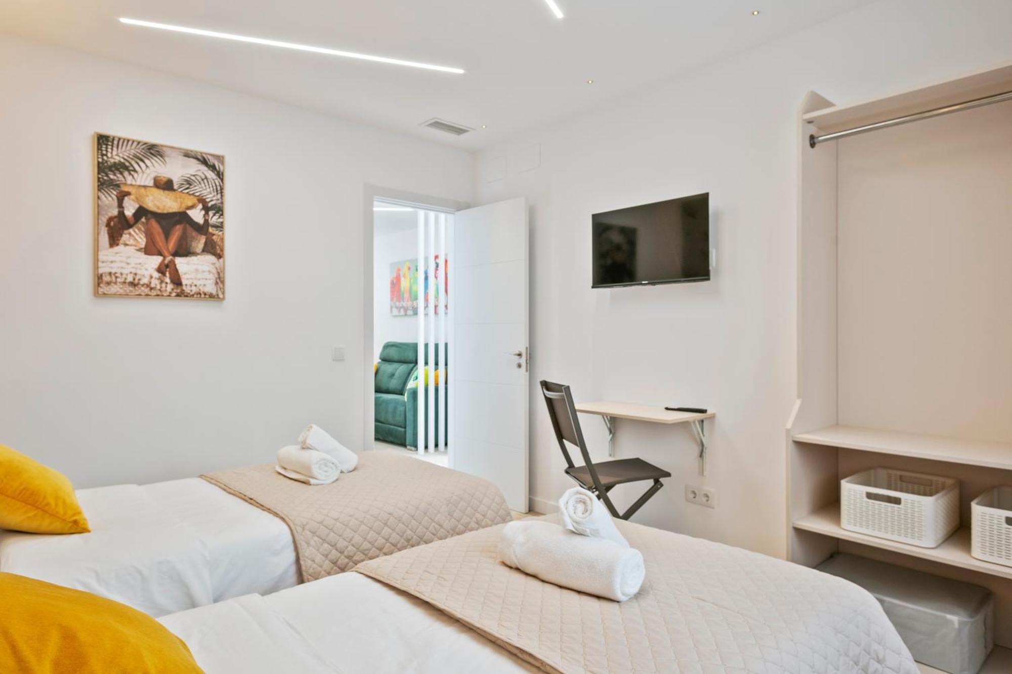 Boutique Plaza Catalonia Suites Cornella Корнелья де Лиобрегат Экстерьер фото
