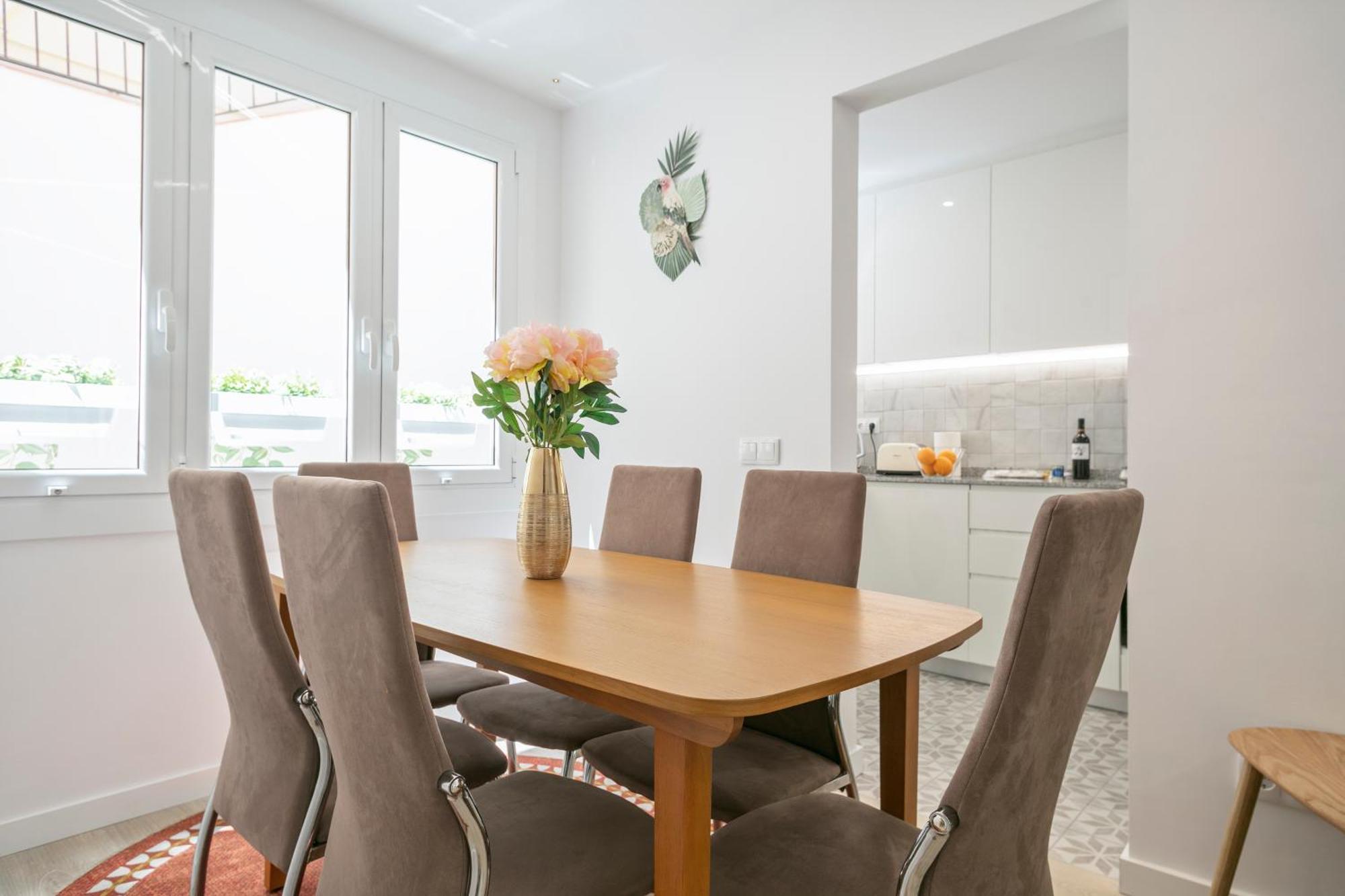 Boutique Plaza Catalonia Suites Cornella Корнелья де Лиобрегат Экстерьер фото